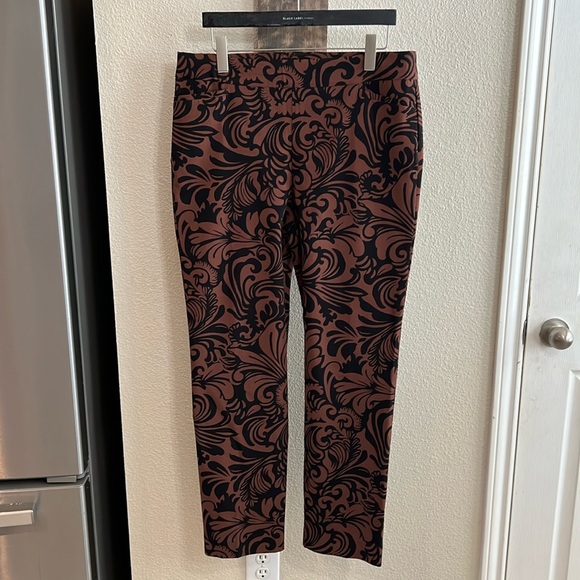 Chico’s Brigitte Scroll Print Ankle Pants - Picture 5 of 14
